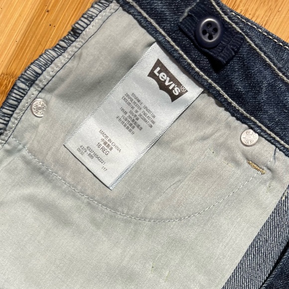 NWT Levi’s Shorty Shorts Raw Hem Embroidered Detail Size 16R Juniors - Picture 11 of 15